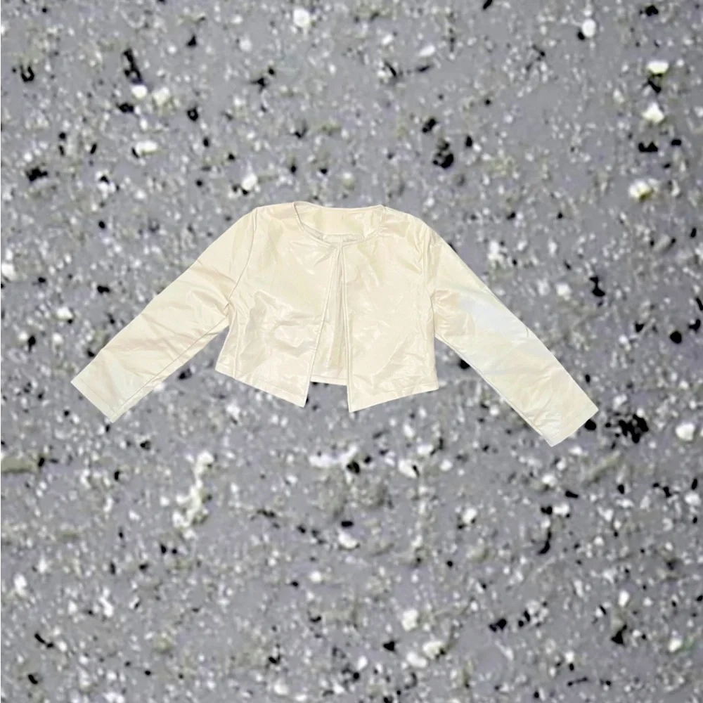 Women PU Leather Cropped Jacket Long Sleeve - Picture 3 of 3
